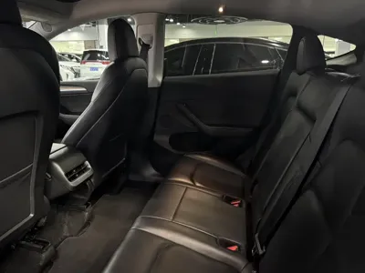 Tesla Model Y 2021, 52000 км, за 79800 CNY
