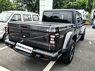Jeep Gladiator 2023, 20000 км, за 248000 CNY - фото 1