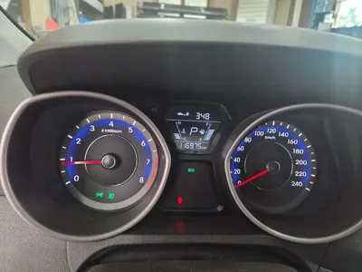 Hyundai Avante 2015, 117000 км, за 5300000 KRW - фото 8