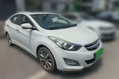 Hyundai Elantra (5th Generation 2015, 197000 км, за 39013.55 CNY