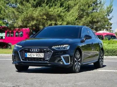 Audi A4 · 2023 год
