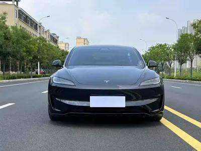 Tesla Model 3 2025, 20000 км, за 219800 CNY - фото 2