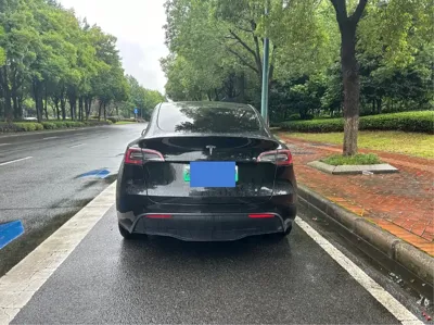 Tesla Model Y 2023, 80000 км, за 152800 CNY - фото 6