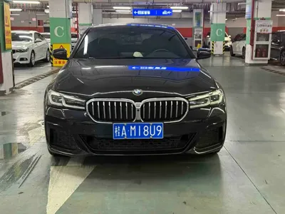 BMW 5 Series 2021, 47000 км, за 220000 CNY