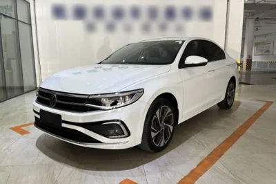 Volkswagen Bora 2023, 37400 км, за 92518.62 CNY - фото 1