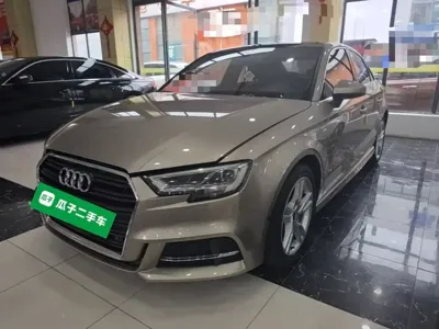 Audi A3 2019, 35300 км, за 63400 CNY