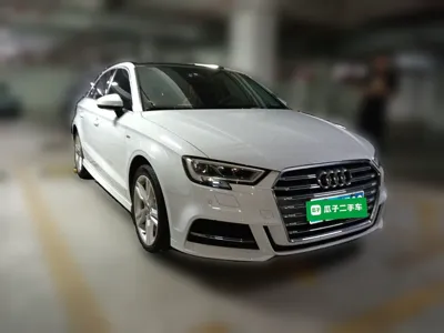 Audi A3 2020, 47800 км, за 83863.02 CNY