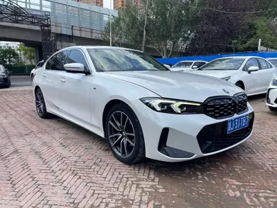 BMW 3 Series 2023, 56000 км, за 219800 CNY