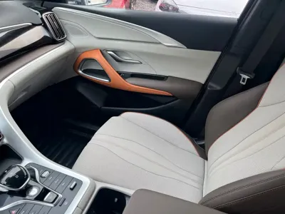 BYD Pro New Energy 2023, 95000 км, за 69800 CNY - фото 17