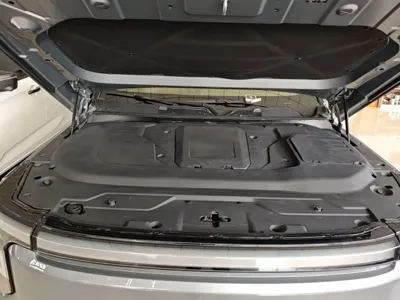 Dongfeng 郑州日产Z9 GE PHEV 2025, 18100 км, за 184200 CNY - фото 20