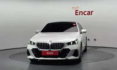BMW i5 2025, 10224 км, за 70500000 KRW