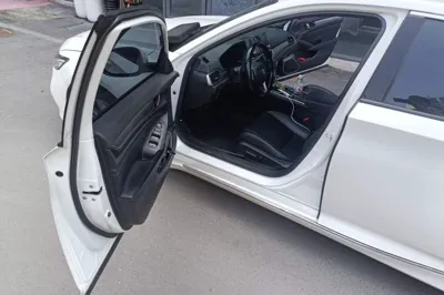 Honda Accord 2018, 105600 км, за 75940.11 CNY - фото 16