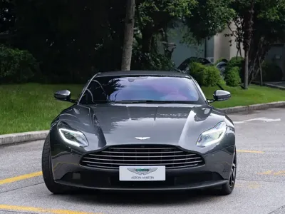 Aston Martin DB11 2023, 9700 км, за 1568000 CNY