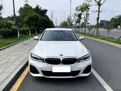 BMW 3 Series 2022, 49000 км, за 138800 CNY