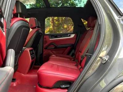 Porsche Cayenne 2025, 8000 км, за 698000 CNY - фото 8
