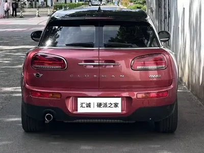 MINI Mini Clubman 2020, 42600 км, за 126800 CNY