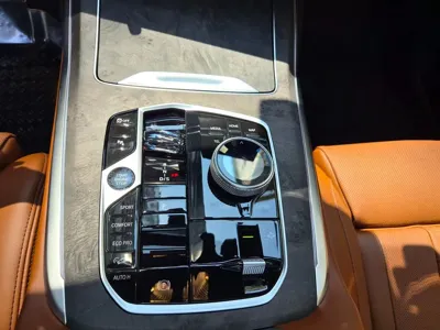 BMW X7 2026, 1908 км, за 90710000 KRW - фото 8