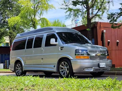Chevrolet Express Van 2017, 51717 км, за 25990000 KRW - фото 1