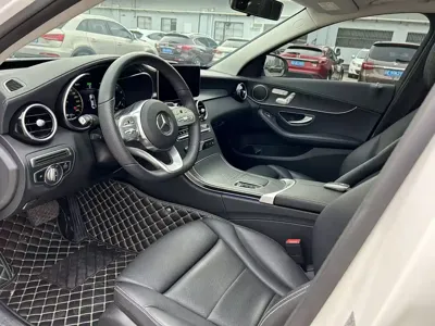 Mercedes-Benz C-Class 2021, 42000 км, за 138000 CNY