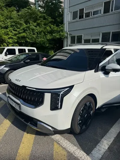 Kia Canival 2025, 2200 км, за 41080000 KRW - фото 3