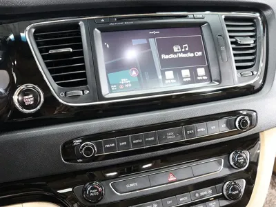 Kia Canival 2016, 196103 км, за 9900000 KRW - фото 8