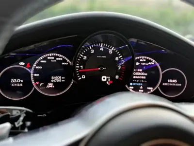 Porsche Panamera 2017, 80000 км, за 438000 CNY - фото 22