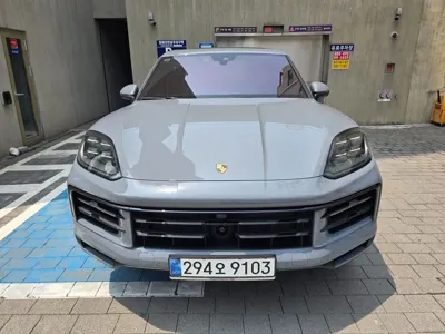 Porsche Cayenne 2025, 6100 км, за 165000000 KRW