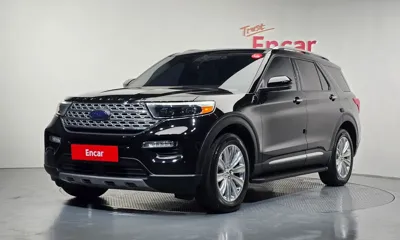 Ford Explorer · 2022 год
