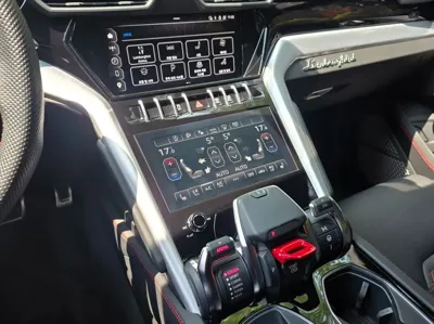 Lamborghini Urus 2023, 9150 км, за 348000000 KRW - фото 9