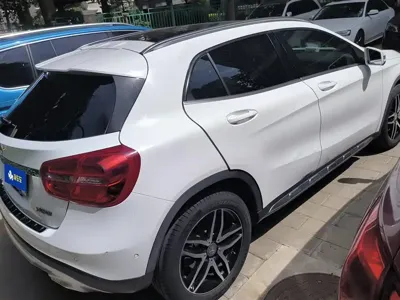 Mercedes-Benz GLA 2015, 36400 км, за 58900 CNY