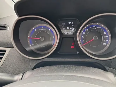 Hyundai Avante 2016, 93350 км, за 3330000 KRW - фото 3
