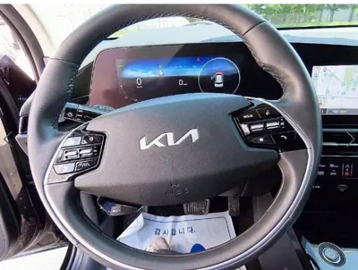 Kia Niro 2023, 23506 км, за 26990000 KRW - фото 8