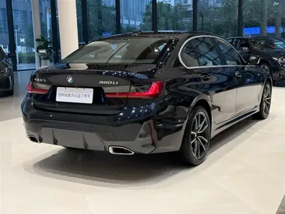 BMW 3 Series 2024, 26500 км, за 176800 CNY