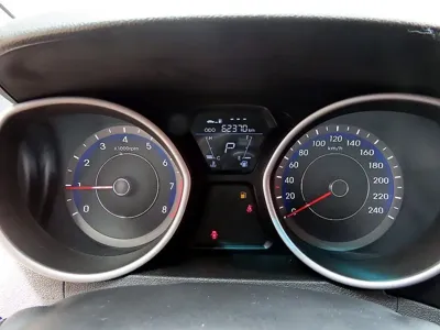 Hyundai Avante 2011, 62370 км, за 4500000 KRW - фото 8