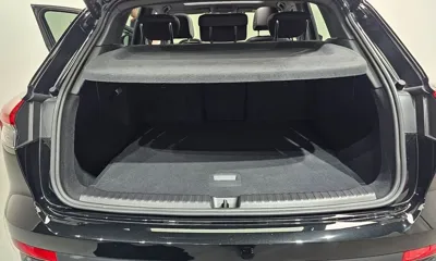 Audi Q4 e-tron 2023, 13733 км, за 45900000 KRW - фото 30