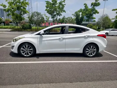 Hyundai Elantra Langdong 2016, 130000 км, за 24000 CNY - фото 10