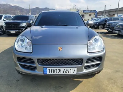 Porsche Cayenne · 2004 год