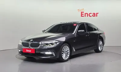 BMW 5-Series · 2018 год
