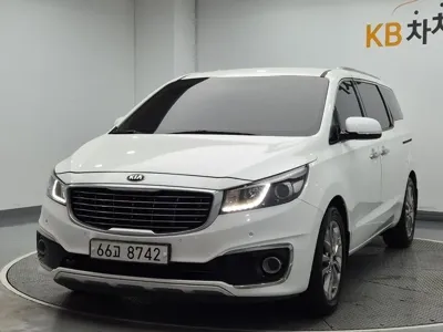 Kia Canival · 2017 год