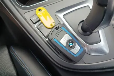 BMW 3 Series 2019, 133400 км, за 92064.13 CNY - фото 23