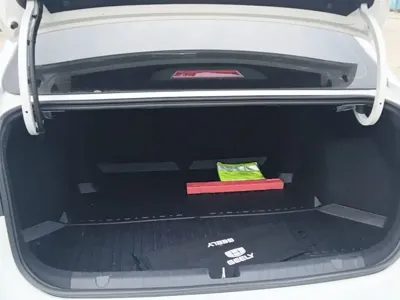 Geely Emgrand 2023, 28900 км, за 44100 CNY - фото 19