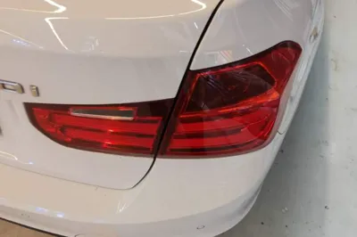BMW 3 Series 2015, 186000 км, за 54791.63 CNY - фото 9
