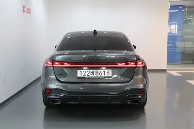 Audi A5 2025, 5343 км, за 53000000 KRW