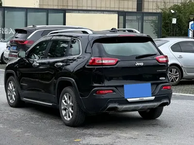 Jeep Cherokee 2017, 72000 км, за 28500 CNY - фото 5