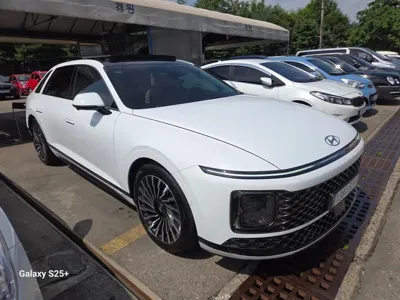 Hyundai Grandeur 2023, 21000 км, за 39000000 KRW