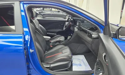 Hyundai Veloster 2019, 73940 км, за 12000000 KRW - фото 11