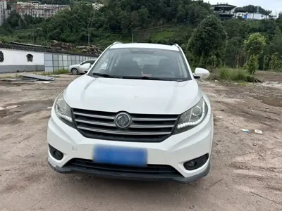 Fengguang Fengguang 580 2017, 99600 км, за 15000 CNY