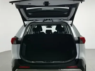 Toyota RAV4 2023, 37900 км, за 96700 CNY - фото 16