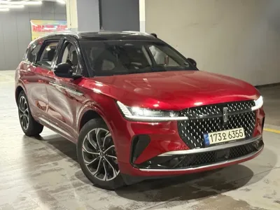 Lincoln Nautilus · 2024 год