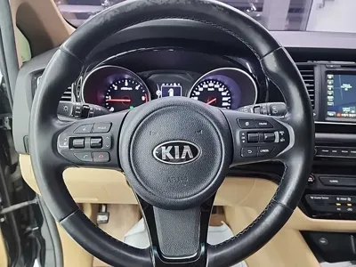 Kia Canival 2015, 204583 км, за 9400000 KRW - фото 9